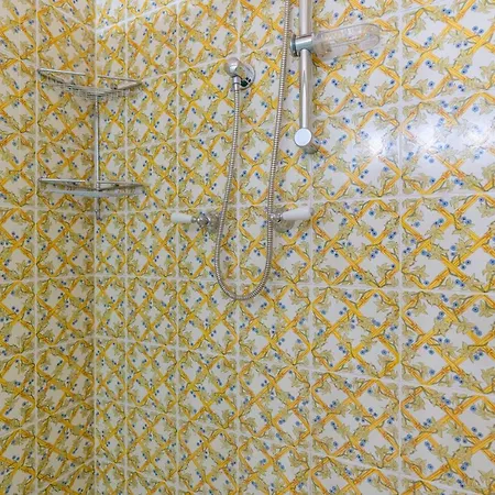 Attico San Marco 罗通多港